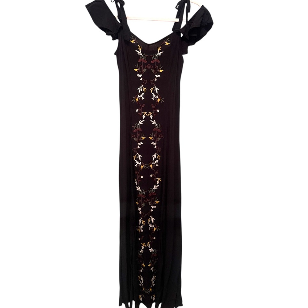 Miami Black off the shoulder Maxi Dress with Floral Embroidery size XS